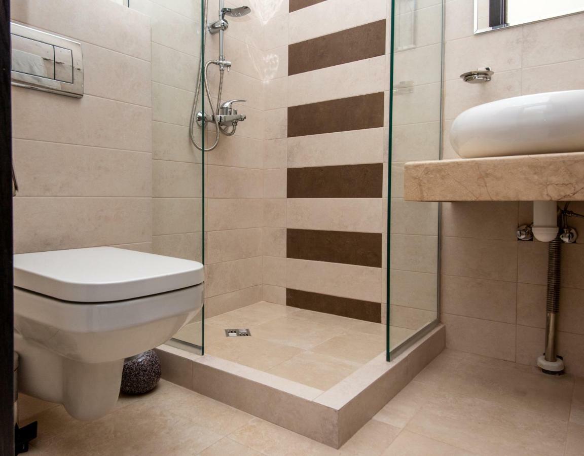 Tonusi Luxe Hotel In The Historic City Center Tbilisi Esterno foto