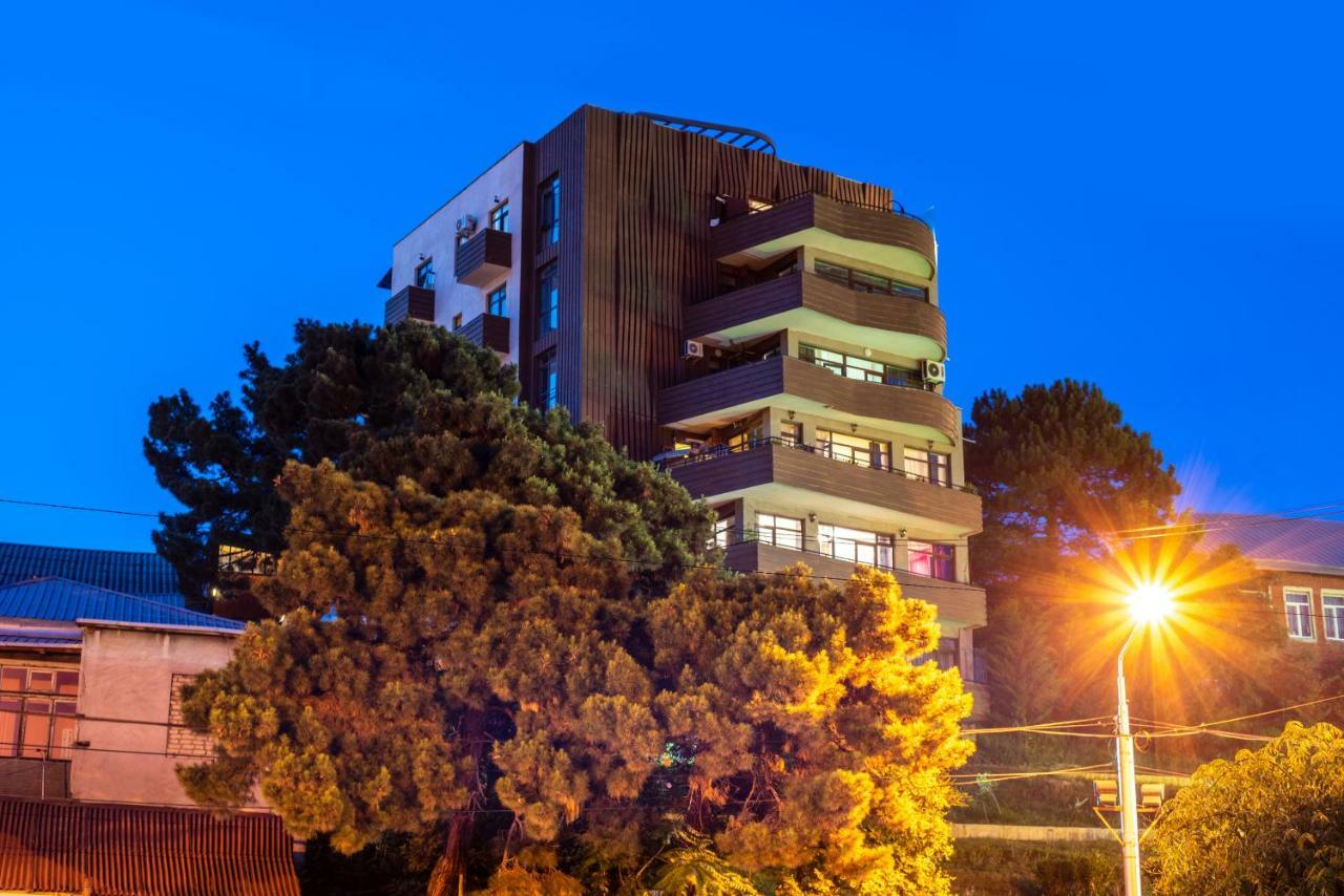 Tonusi Luxe Hotel In The Historic City Center Tbilisi Esterno foto